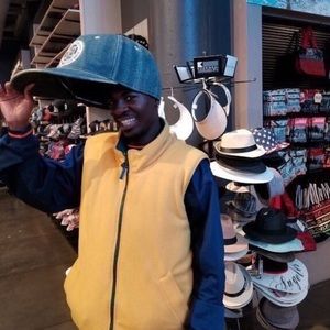 Meet your Posher, Ethan